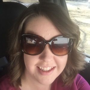 Meet your Posher, Brianna